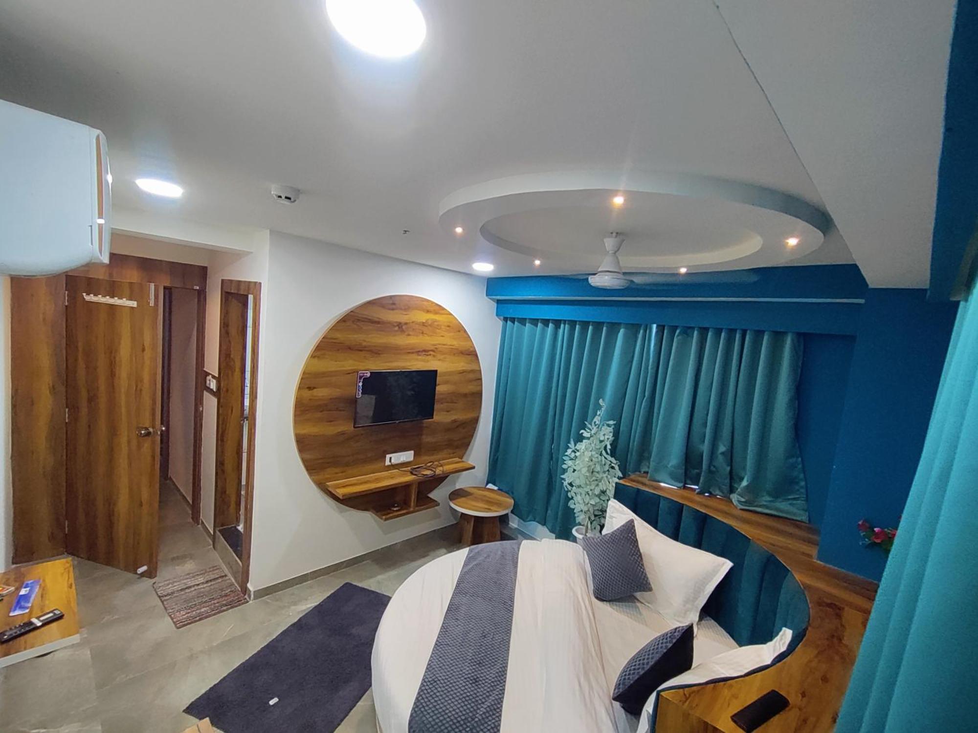 Hotel Lee Park Αχμπανταμπάντ Εξωτερικό φωτογραφία